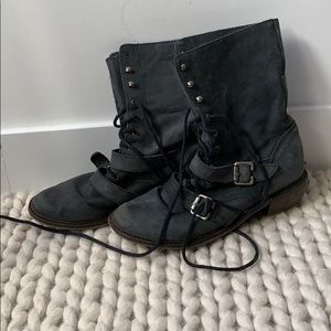 Trouvé Leather Lace Up Boots (8.5)